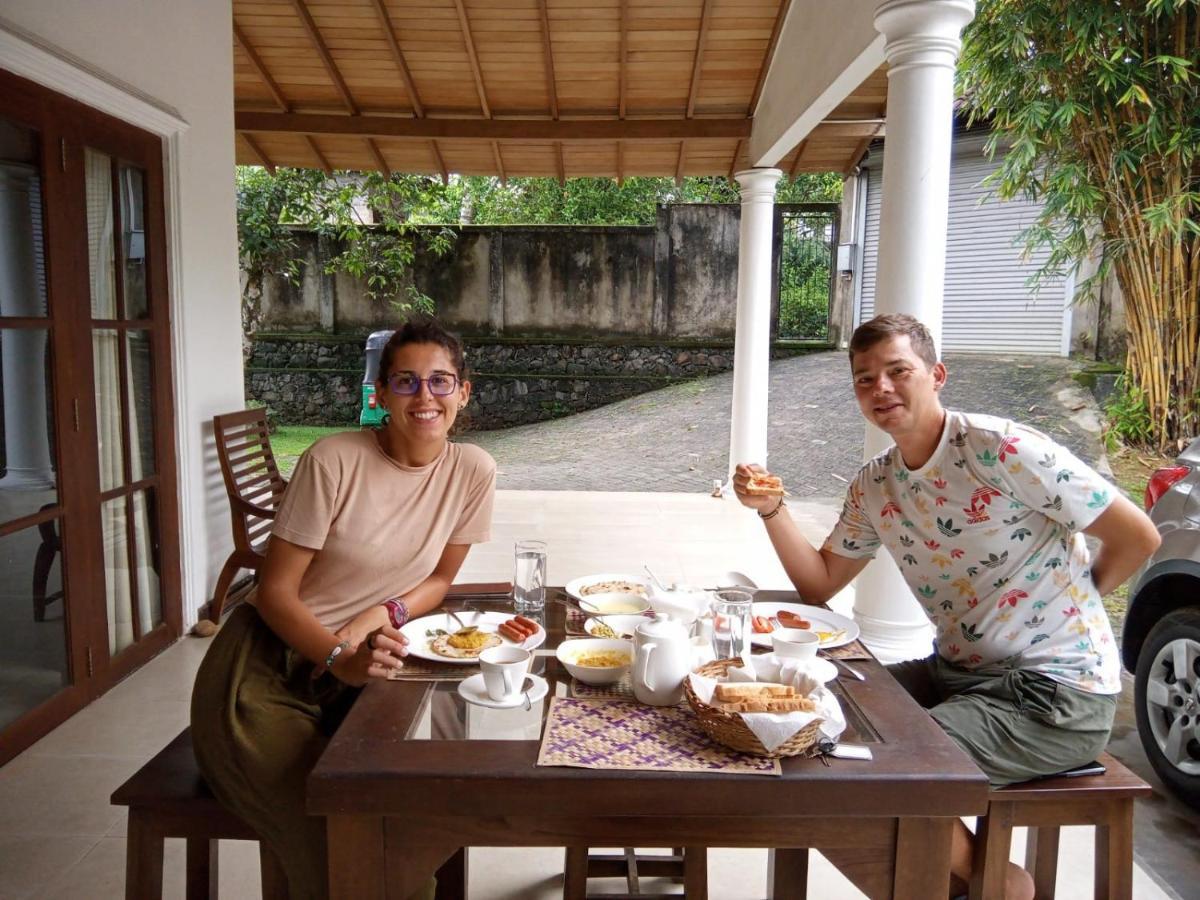 Appartement Volunteer Ceylon à Ratnapura Extérieur photo