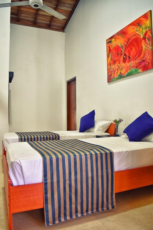Appartement Volunteer Ceylon à Ratnapura Extérieur photo